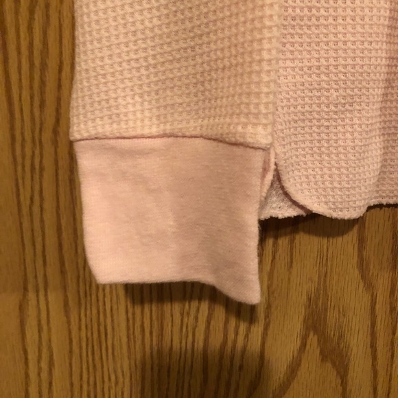 3 For $20 Soft pink Womens Waffle Shirt. - Picture 5 of 5